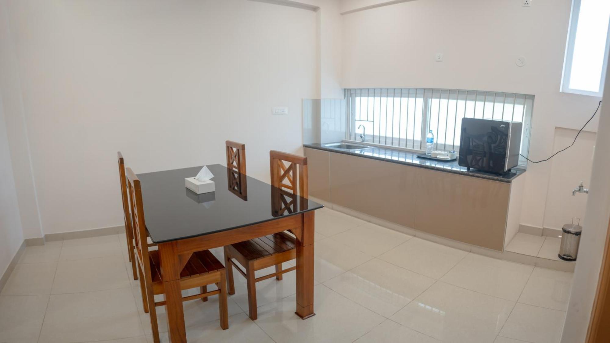 Daffodils Luxury Airport Suites Коччи Экстерьер фото