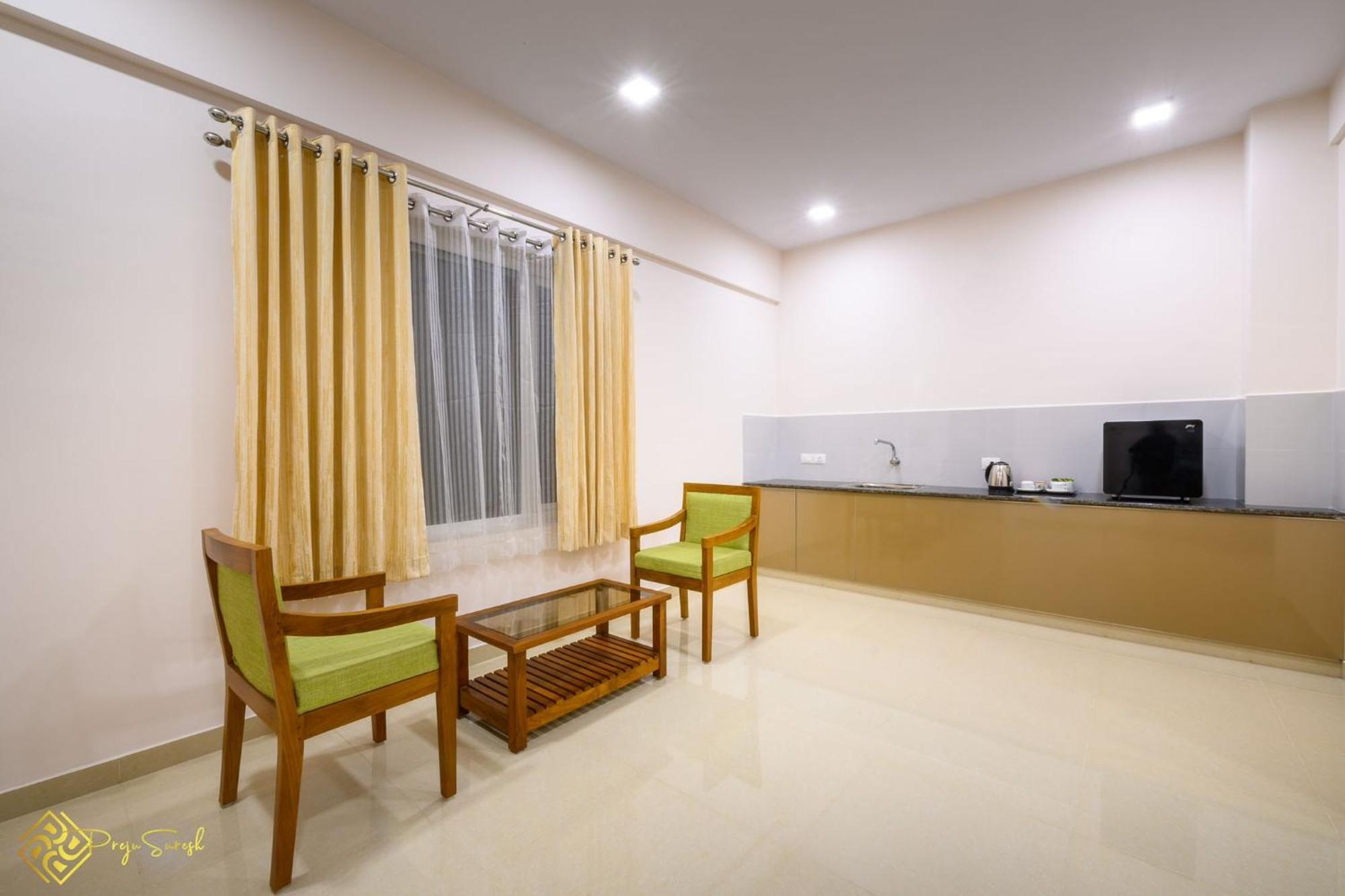 Daffodils Luxury Airport Suites Коччи Экстерьер фото